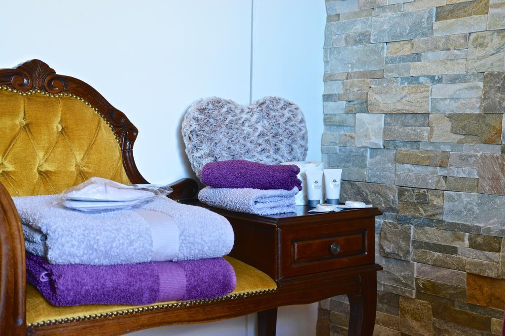 B&B Torre Porta Marina Ventimiglia Habitación foto